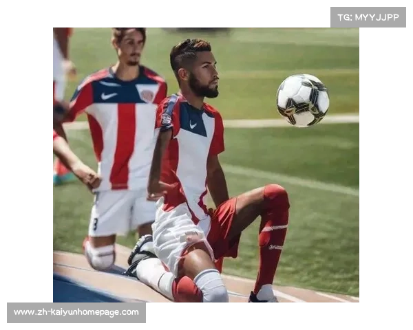 曼联后卫马奎尔的精彩瞬间与成长之路